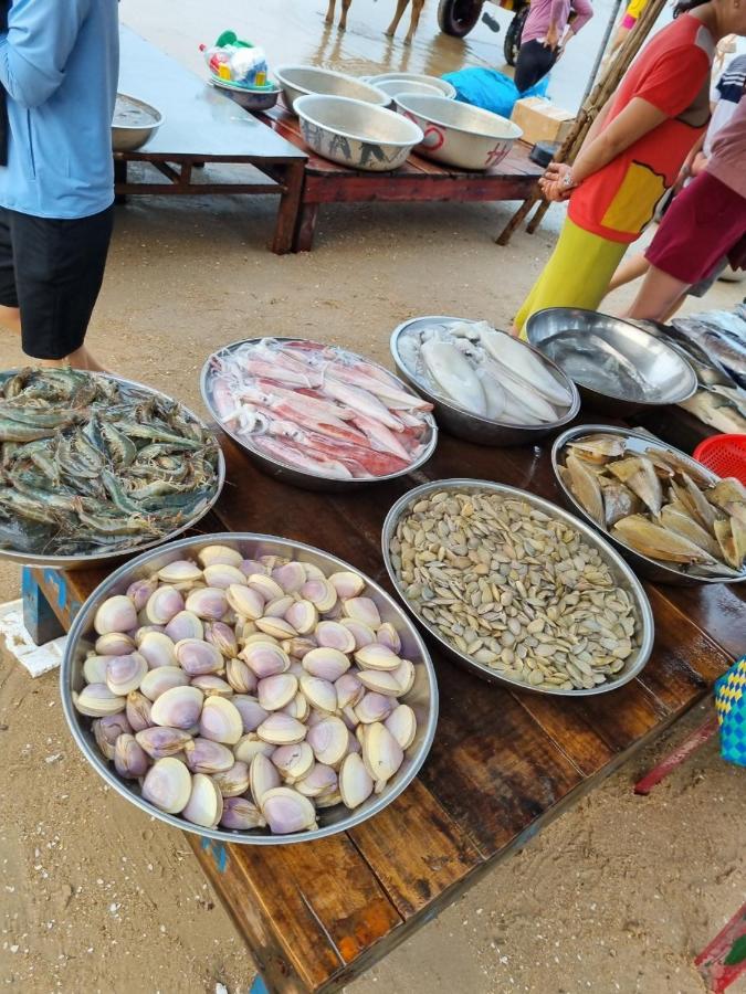 Khách sạn Ngọc Quỳnh La Gi Esterno foto