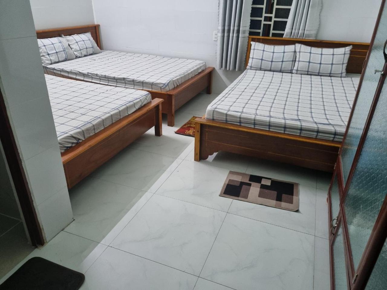 Khách sạn Ngọc Quỳnh La Gi Esterno foto
