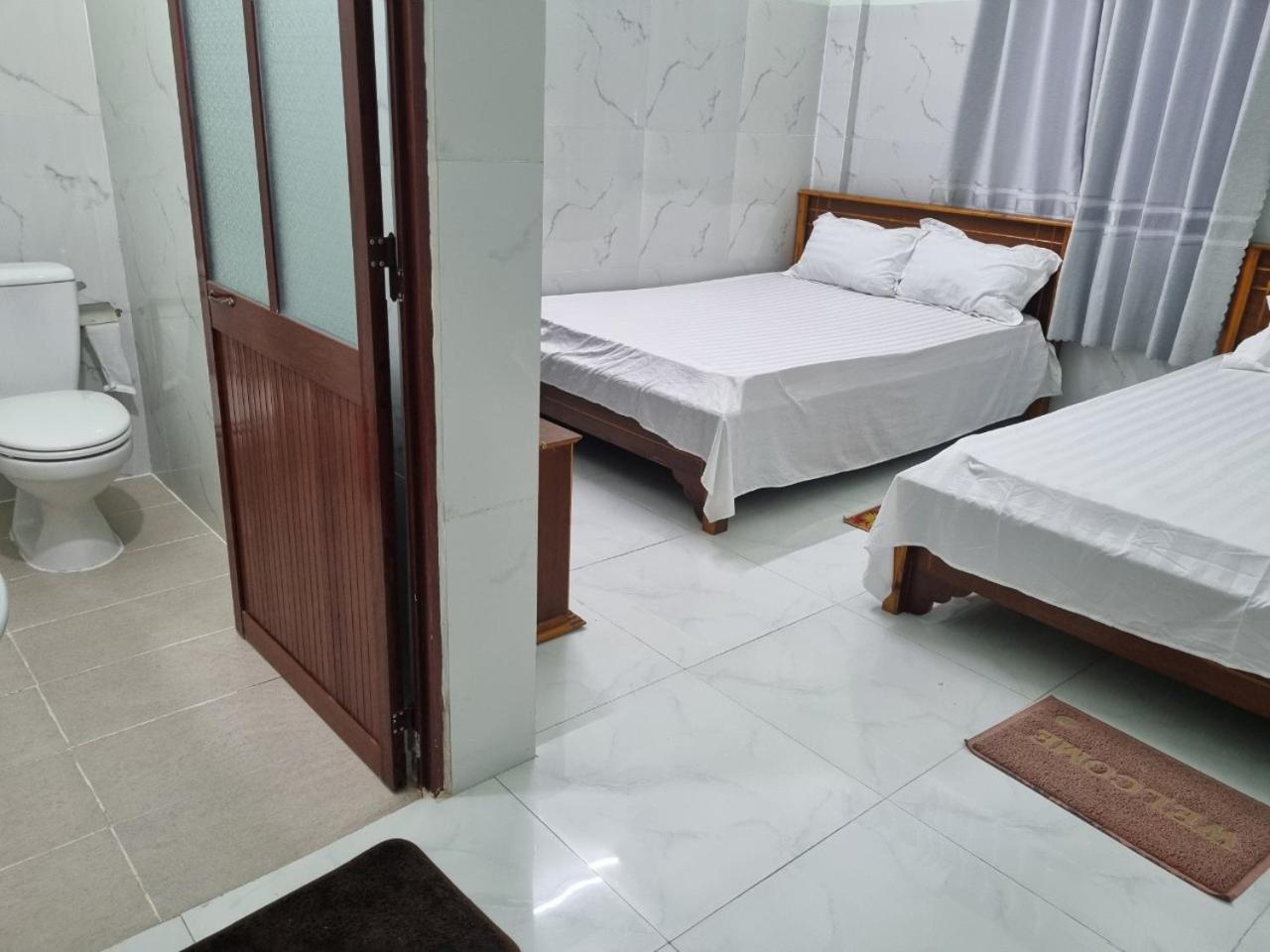 Khách sạn Ngọc Quỳnh La Gi Esterno foto