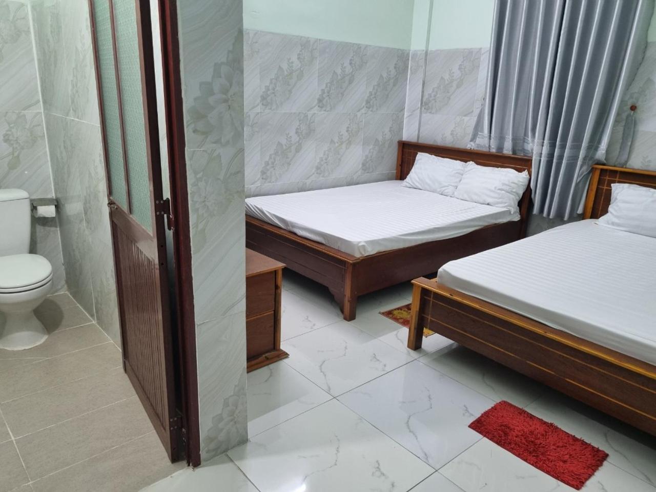 Khách sạn Ngọc Quỳnh La Gi Esterno foto