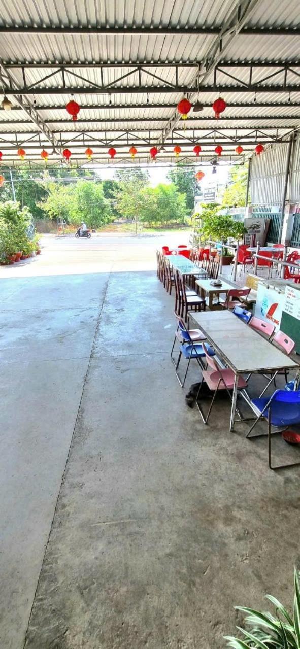 Khách sạn Ngọc Quỳnh La Gi Esterno foto
