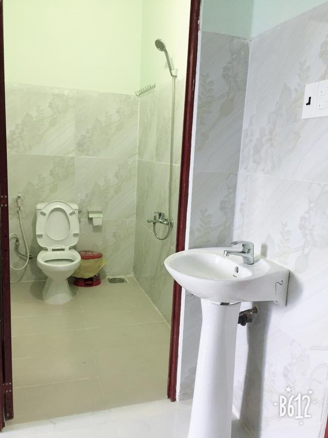 Khách sạn Ngọc Quỳnh La Gi Esterno foto